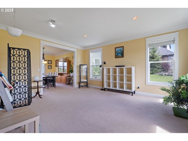 24 EMPIRE Dr, Silver Lake, WA 98645