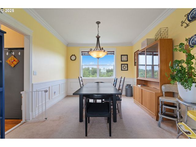 24 EMPIRE Dr, Silver Lake, WA 98645
