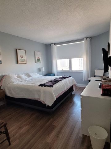 1985 S OCEAN DR 15M, Hallandale Beach, FL 33009