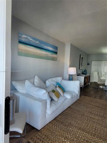 1985 S OCEAN DR 15M, Hallandale Beach, FL 33009