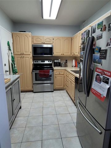 1985 S OCEAN DR 15M, Hallandale Beach, FL 33009