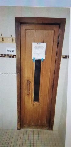 1985 S OCEAN DR 15M, Hallandale Beach, FL 33009