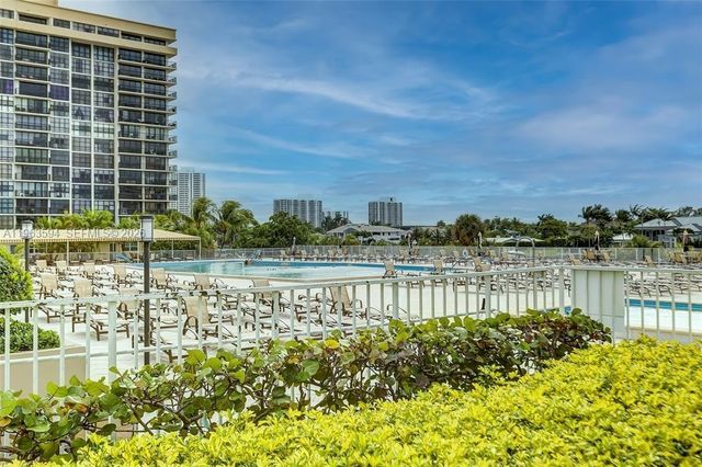 1985 S OCEAN DR 15M, Hallandale Beach, FL 33009