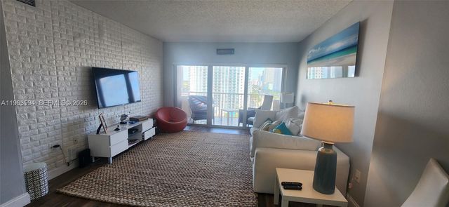 1985 S OCEAN DR 15M, Hallandale Beach, FL 33009