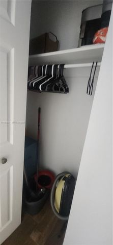 1985 S OCEAN DR 15M, Hallandale Beach, FL 33009