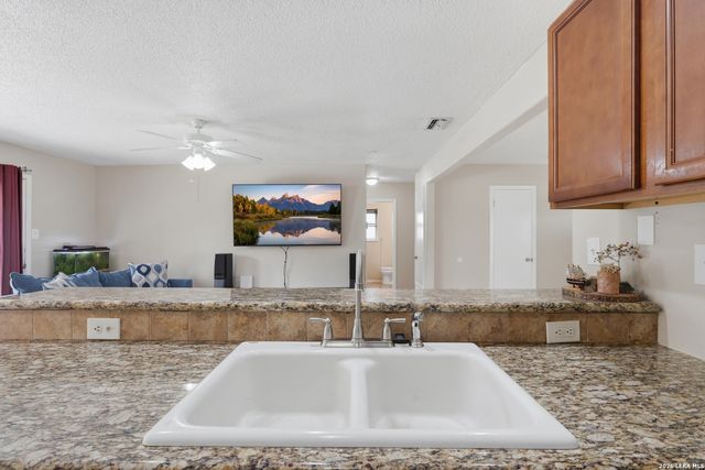 511 Solar, San Antonio, TX 78227