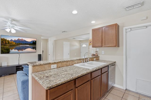 511 Solar, San Antonio, TX 78227
