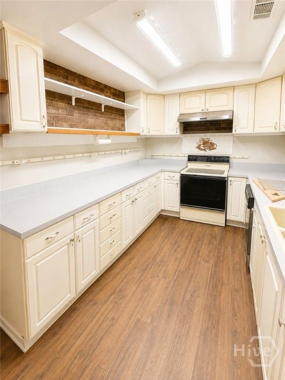 Image 13 of property listing at 2903 W Bay Street 2, Savannah, GA 31408