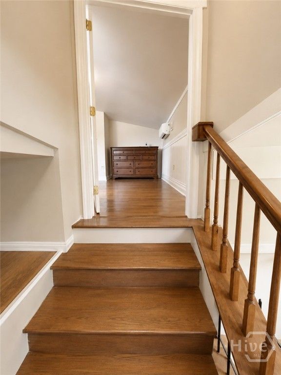 Image 25 of property listing at 2903 W Bay Street 2, Savannah, GA 31408