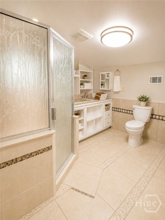 Image 32 of property listing at 2903 W Bay Street 2, Savannah, GA 31408