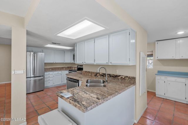 9070 E Kayenta Drive, Tucson, AZ 85749