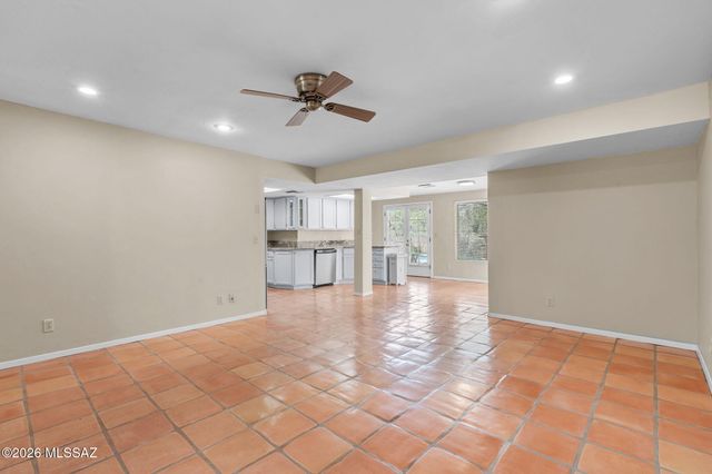 9070 E Kayenta Drive, Tucson, AZ 85749