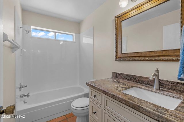 9070 E Kayenta Drive, Tucson, AZ 85749