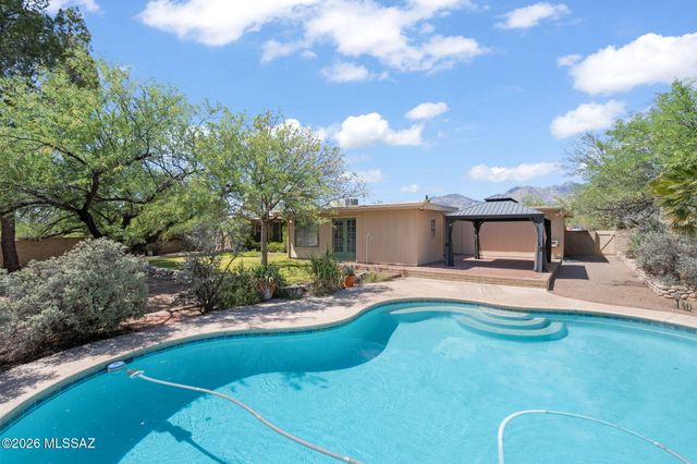 9070 E Kayenta Drive, Tucson, AZ 85749