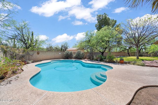 9070 E Kayenta Drive, Tucson, AZ 85749