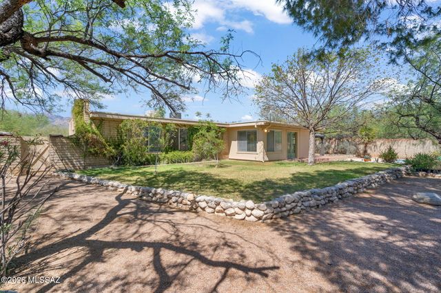 9070 E Kayenta Drive, Tucson, AZ 85749