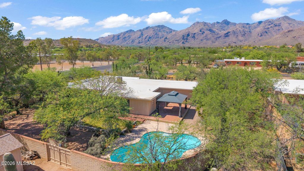 9070 E Kayenta Drive, Tucson, AZ 85749