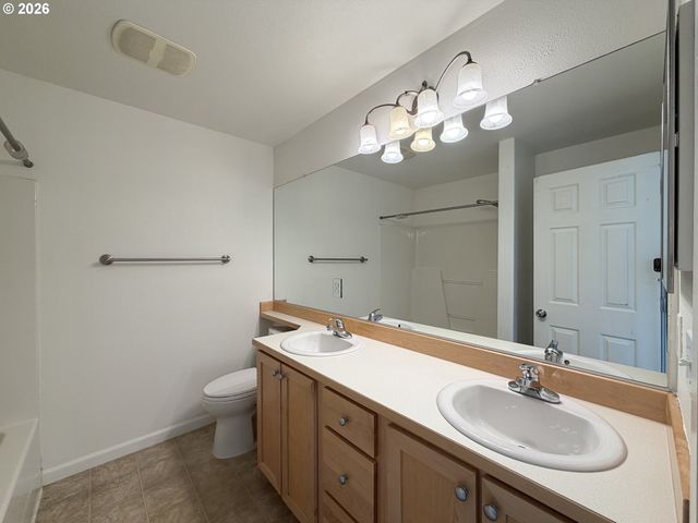 15485 Sw SPARROW Loop 101, Beaverton, OR 97007