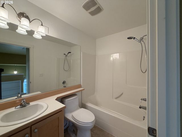 15485 Sw SPARROW Loop 101, Beaverton, OR 97007