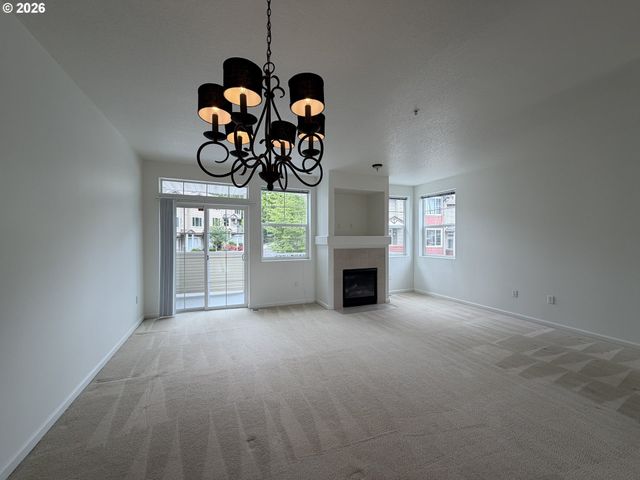 15485 Sw SPARROW Loop 101, Beaverton, OR 97007