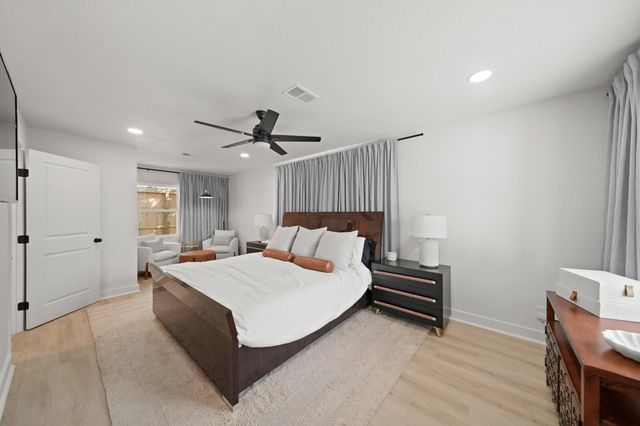 2207 Cheshire Lane, Houston, TX 77018