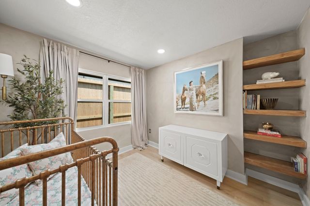 2207 Cheshire Lane, Houston, TX 77018