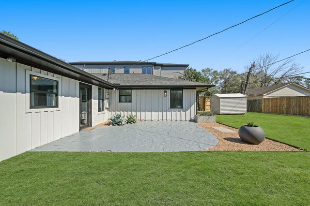 2207 Cheshire Lane, Houston, TX 77018