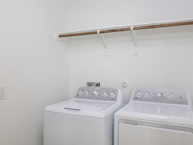 340 Sonterra DR, San Marcos, TX 78666