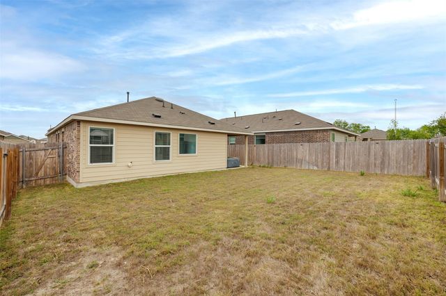 340 Sonterra DR, San Marcos, TX 78666