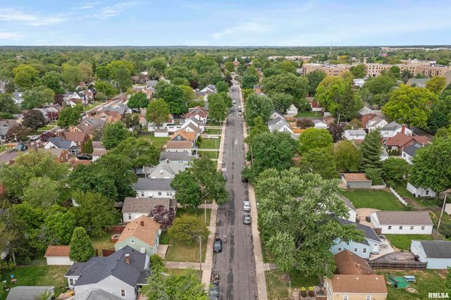 420 W ALBANY Avenue, Peoria, IL 61604