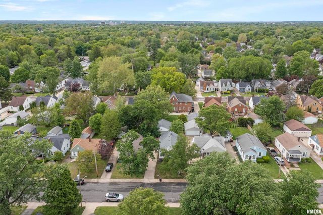 420 W ALBANY Avenue, Peoria, IL 61604