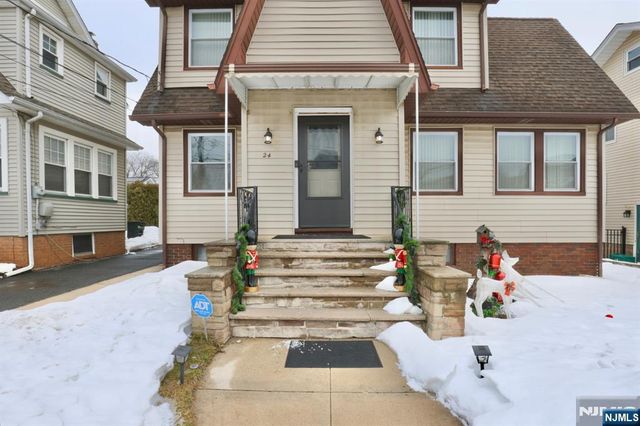 24 Hewitt Avenue, Belleville, NJ 07109