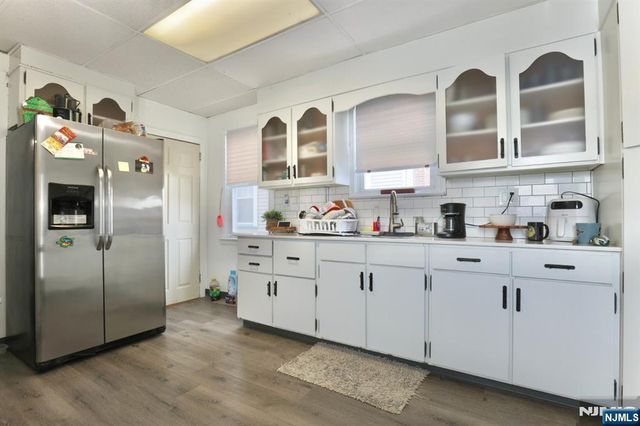 24 Hewitt Avenue, Belleville, NJ 07109