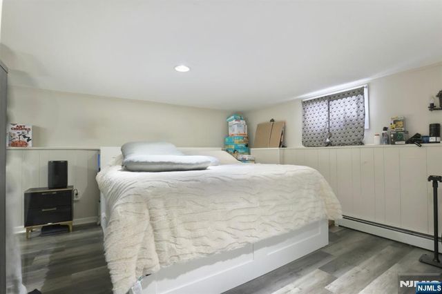 24 Hewitt Avenue, Belleville, NJ 07109