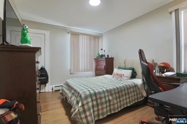 24 Hewitt Avenue, Belleville, NJ 07109