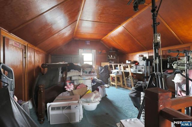 24 Hewitt Avenue, Belleville, NJ 07109