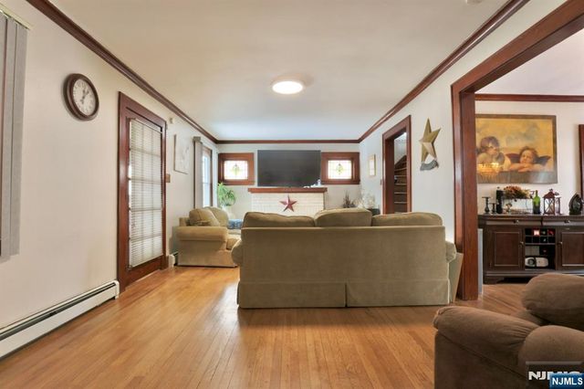 24 Hewitt Avenue, Belleville, NJ 07109