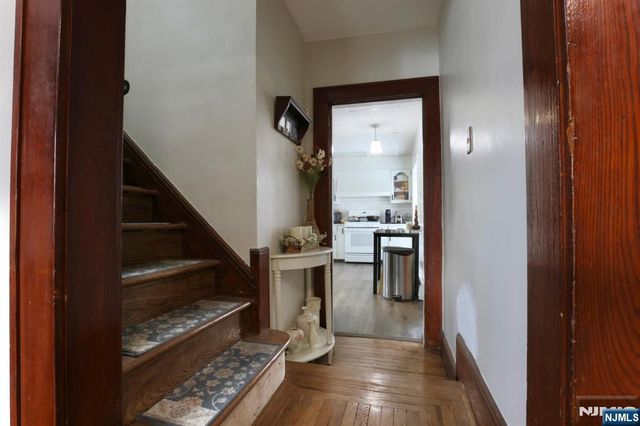 24 Hewitt Avenue, Belleville, NJ 07109