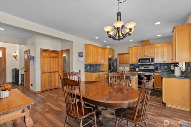 5927 Birdseye Court, Ferndale, WA 98248