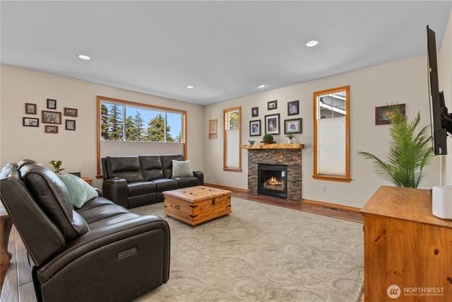 5927 Birdseye Court, Ferndale, WA 98248