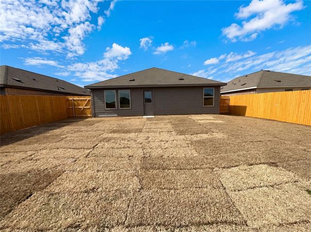 3720 Los Cabos Drive, Mustang, OK 73064