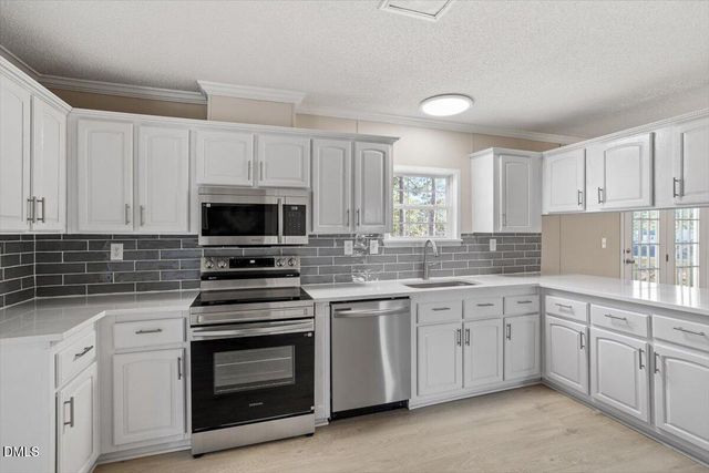 190 Pickett Circle, Vass, NC 28394