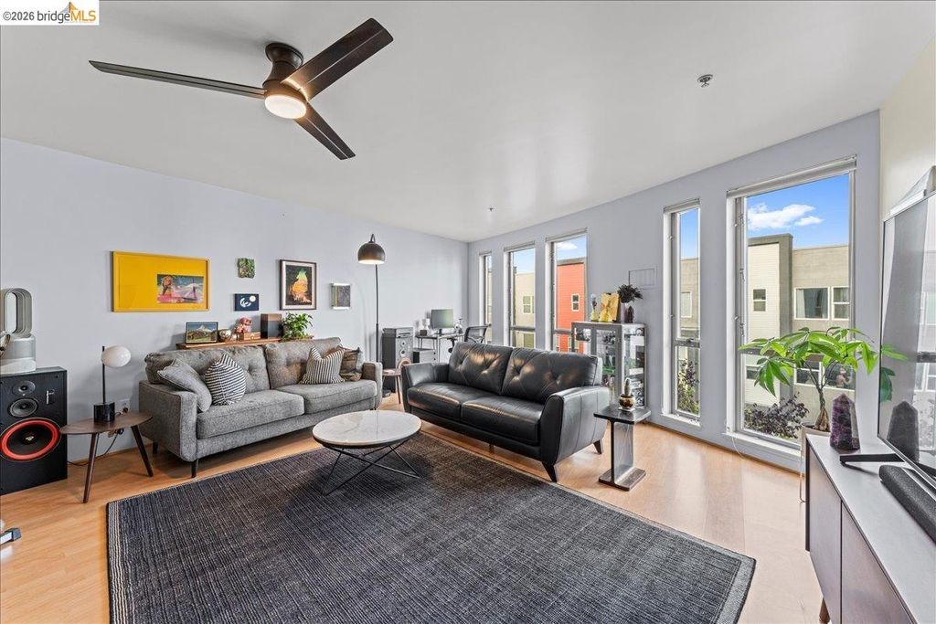 1201 Pine St 354, Oakland, CA 94607