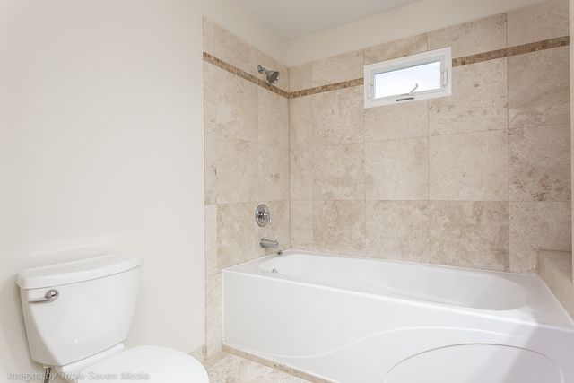 831 N Yale Avenue, Villa Park, IL 60181