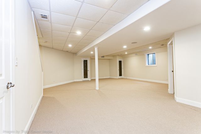 831 N Yale Avenue, Villa Park, IL 60181