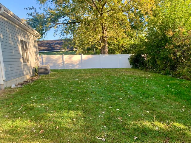 831 N Yale Avenue, Villa Park, IL 60181