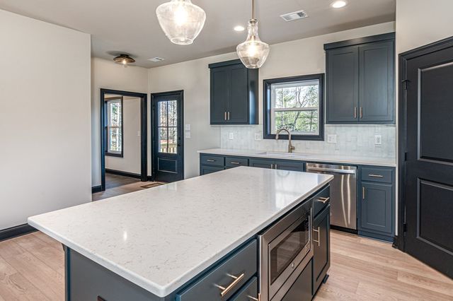 325 River Mountain Road, Murphy, NC 28906