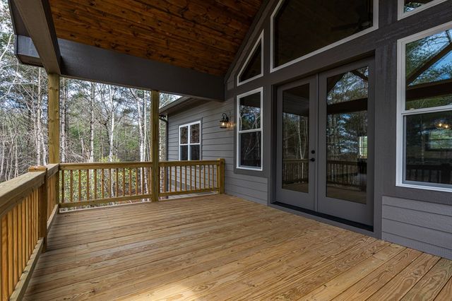 325 River Mountain Road, Murphy, NC 28906