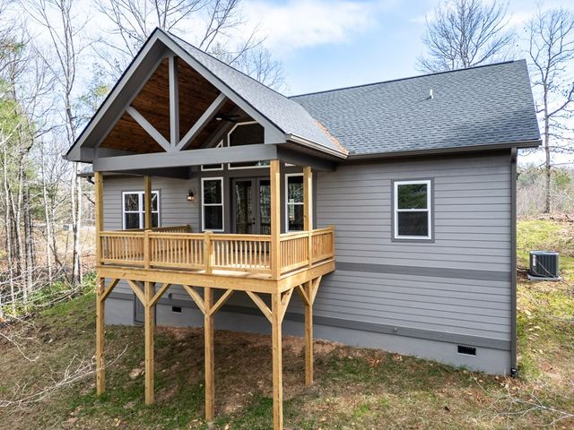 325 River Mountain Road, Murphy, NC 28906