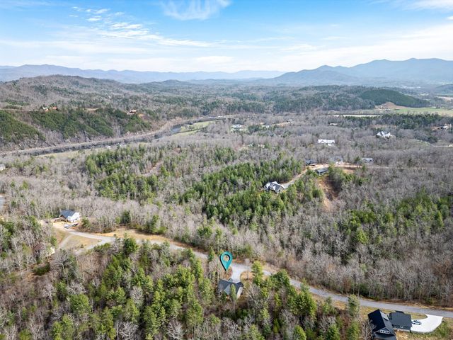 325 River Mountain Road, Murphy, NC 28906